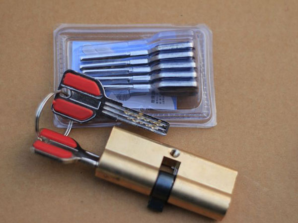 长丰24小时上门开锁公司